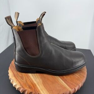 Blundstone classic leather Chelsea boots in walnut brown sz 10 US 10.5